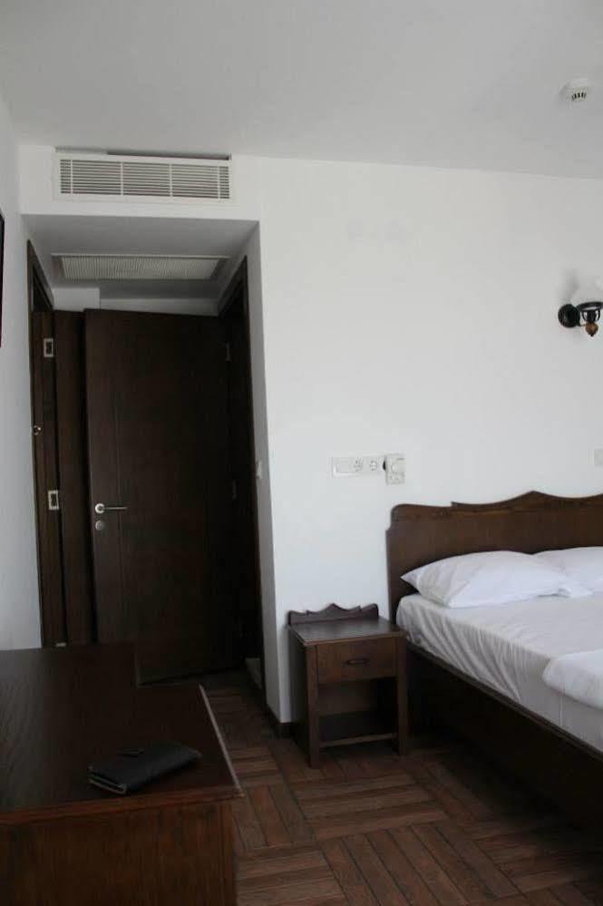 Kaptan Motel Siğacık Εξωτερικό φωτογραφία